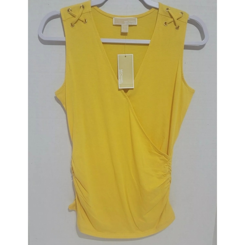 NWT🥰Michael Kors Short sleeve🌼
